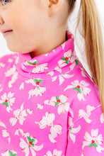 Bows of Holly Tatum's Turtleneck Dress